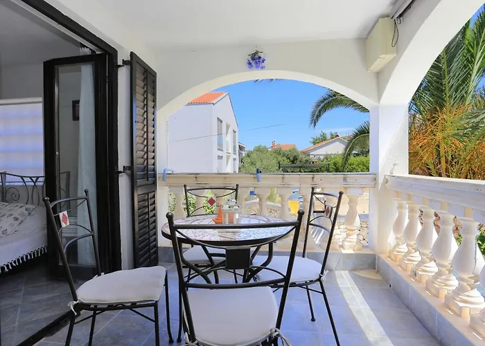 Appartement By The Sea Okrug Gornji, Ciovo - 8625 *